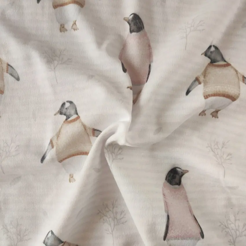 پارچه تریکو طرح پنگوئن آبرنگی کد 4041049