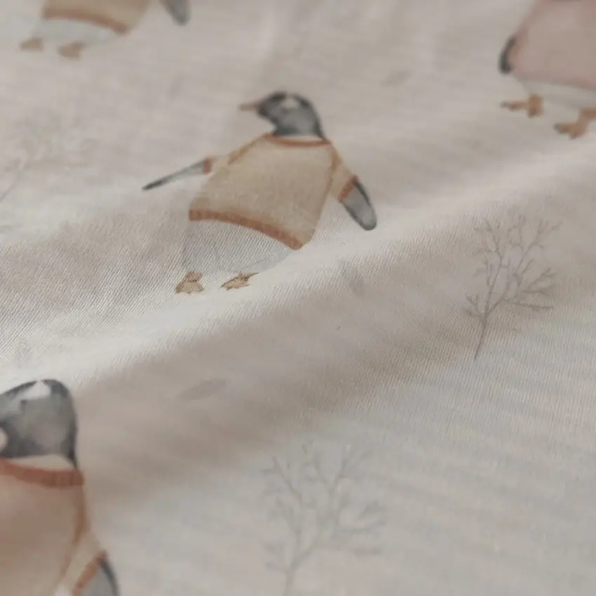 پارچه تریکو طرح پنگوئن آبرنگی کد 4041049